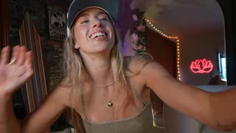 Lucy. online show from May 9, 2026, 1:44 am