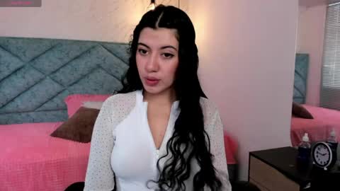 Snapshot of lucy_greys_ chatting on April 29, 2026, 1:15 pm Lucy Greys online show from April 29, 2026, 1:15 pm