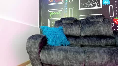 lucy_harris_ online show from March 2, 2025, 8:59 am