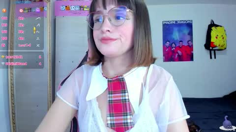 Lucy online show from September 19, 2025, 9:37 pm