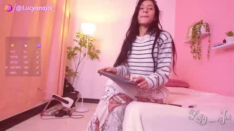 Snapshot of lucy_joi chatting on March 22, 2026, 3:10 am Luciana online show from March 22, 2026, 3:10 am