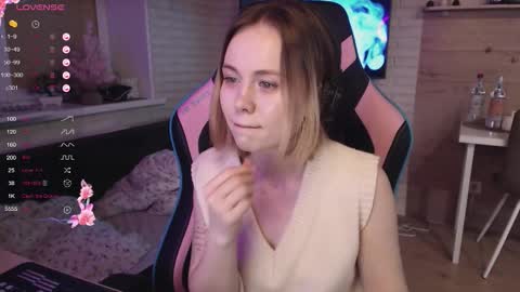 Lucy online show from December 21, 2025, 9:22 pm