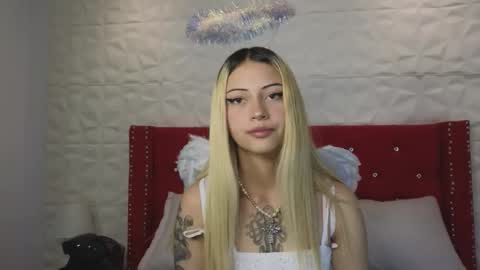 PINK online show from October 31, 2025, 7:26 pm