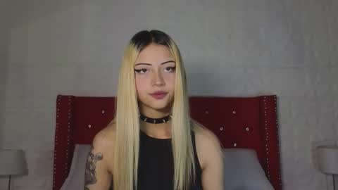 PINK online show from November 5, 2025, 7:03 pm