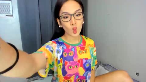 lucy_shane online show from October 26, 2025, 7:09 pm