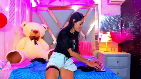 Lucy unlimit come back here  online show from May 13, 2026, 2:20 am