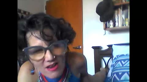 lucyakerman1 online show from May 5, 2026, 1:52 pm