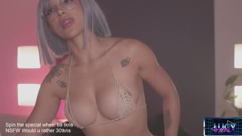 Snapshot of lucyallenx chatting on February 20, 2025, 12:41 am Lucy Alien online show from February 20, 2025, 12:41 am