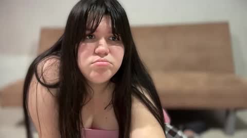 Snapshot of lucybabypink chatting on December 8, 2024, 5:39 am Lucyhot online show from December 8, 2024, 5:39 am