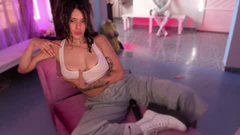 Snapshot of lucyklumm chatting on March 14, 2026, 10:26 pm MALAMOR online show from March 14, 2026, 10:26 pm