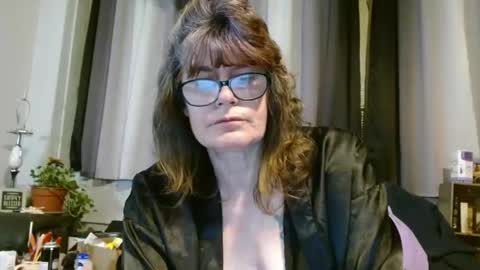 Snapshot of lucylling chatting on February 22, 2025, 7:12 am lucylling online show from February 22, 2025, 7:12 am