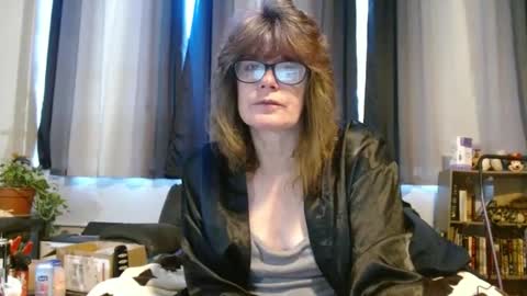 Snapshot of lucylling chatting on February 24, 2025, 1:42 pm lucylling online show from February 24, 2025, 1:42 pm