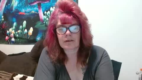 Snapshot of lucylling chatting on November 7, 2025, 2:50 pm lucylling online show from November 7, 2025, 2:50 pm