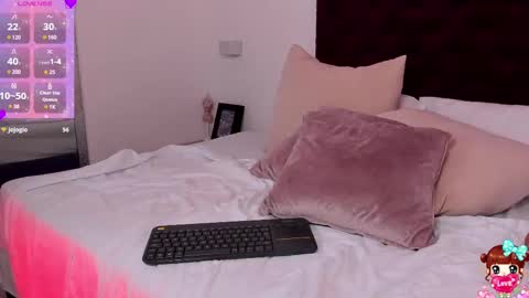Instagramlucyluy10 online show from February 12, 2025, 8:49 am