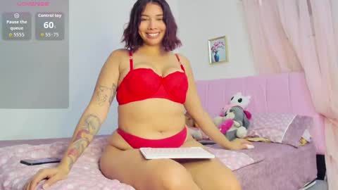 Snapshot of lucymartelli chatting on September 30, 2025, 11:26 am Lucy online show from September 30, 2025, 11:26 am