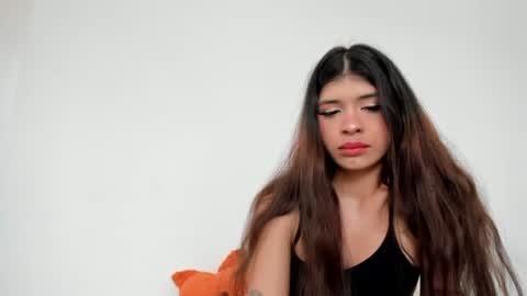 lucyportman online show from May 1, 2026, 9:08 pm