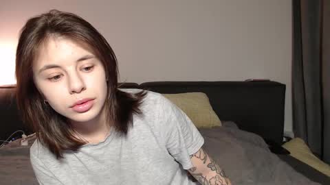 Snapshot of lucyrait chatting on March 12, 2025, 8:51 am Lucy online show from March 12, 2025, 8:51 am