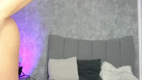 lucyrayy online show from March 18, 2026, 7:00 am