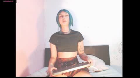 lucyrosess online show from June 24, 2026, 4:00 am