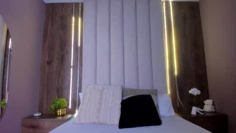 Lucy online show from September 18, 2025, 4:31 pm