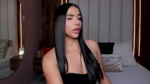 Lucy online show from May 6, 2026, 2:40 am