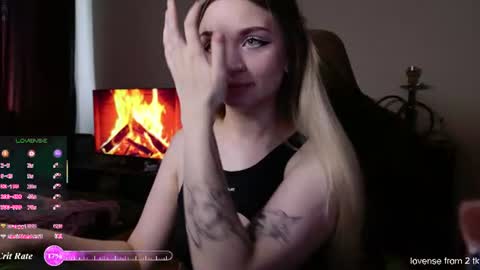 Snapshot of lucysbrain chatting on August 1, 2026, 12:04 pm Lucy online show from August 1, 2026, 12:04 pm