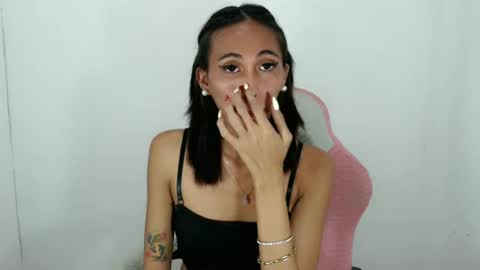 Snapshot of lucyseductive_ chatting on July 5, 2026, 5:42 pm JIRVIE online show from July 5, 2026, 5:42 pm