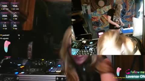 Snapshot of lucyvybes_and_gogert chatting on March 2, 2025, 11:18 am Lucy Vybes and Go-Gert online show from March 2, 2025, 11:18 am
