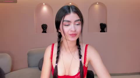 Lucy online show from September 18, 2025, 8:44 pm