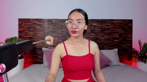 Lucy Liiu online show from March 17, 2026, 8:23 pm