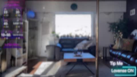 Snapshot of luebeam chatting on February 12, 2025, 8:50 pm Luubeam INSTA luubeammm TWITTER lunaisreallycu1 online show from February 12, 2025, 8:50 pm