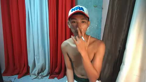 lui_the_fucker online show from May 19, 2026, 12:55 pm