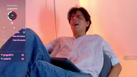 Snapshot of lui_x_dust chatting on March 12, 2026, 4:18 am Lui online show from March 12, 2026, 4:18 am