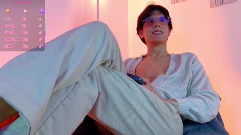 Snapshot of lui_x_dust chatting on March 14, 2026, 3:56 am Lui online show from March 14, 2026, 3:56 am