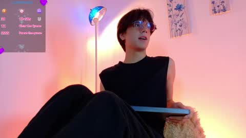 Snapshot of lui_x_dust chatting on March 24, 2026, 3:55 am Lui online show from March 24, 2026, 3:55 am