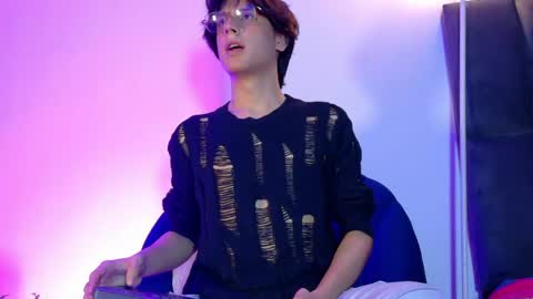 Snapshot of lui_x_dust chatting on April 18, 2026, 3:10 am Lui online show from April 18, 2026, 3:10 am