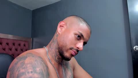 Snapshot of luigi1_ chatting on December 5, 2024, 11:16 am Luigi Vitale online show from December 5, 2024, 11:16 am