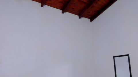 Snapshot of luigi1_ chatting on April 27, 2026, 1:03 am Luigi Vitale online show from April 27, 2026, 1:03 am