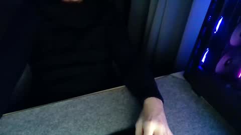 luigi25187 online show from February 7, 2026, 12:47 am