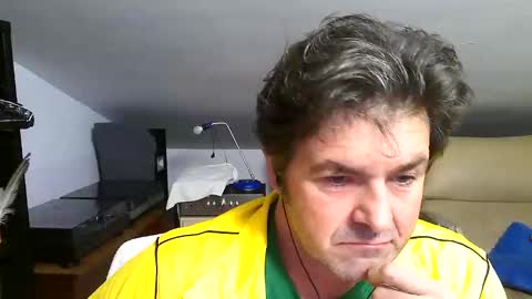 Snapshot of luigijohn chatting on February 6, 2026, 8:23 pm LUIGIJOHN online show from February 6, 2026, 8:23 pm