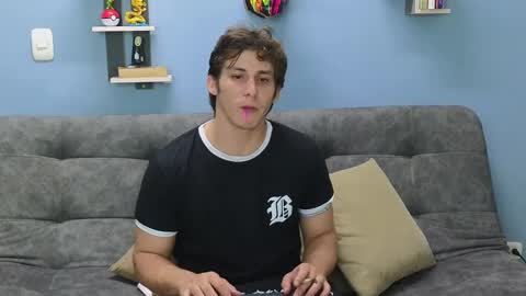 Snapshot of luigisb chatting on December 2, 2024, 9:06 pm Luigi online show from December 2, 2024, 9:06 pm