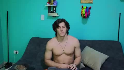 Snapshot of luigisb chatting on February 16, 2025, 12:52 am Luigi online show from February 16, 2025, 12:52 am