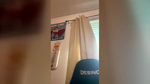 luis132578 online show from March 6, 2026, 9:33 pm