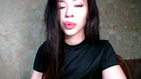 luisa lovedom online show from July 5, 2026, 7:26 am