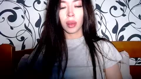 luisa lovedom online show from July 20, 2026, 8:06 am