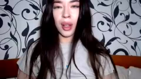 luisa lovedom online show from July 29, 2026, 8:01 am