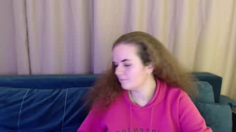 Luisa Rosee online show from March 3, 2025, 12:15 am