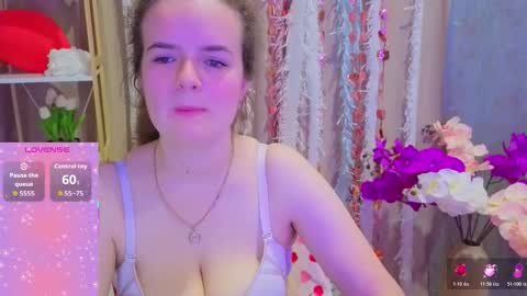 Snapshot of luisa_rosee chatting on February 25, 2026, 8:18 pm Luisa Rosee online show from February 25, 2026, 8:18 pm