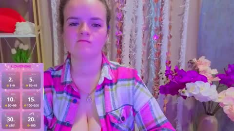 Snapshot of luisa_rosee chatting on March 5, 2026, 6:48 pm Luisa Rosee online show from March 5, 2026, 6:48 pm