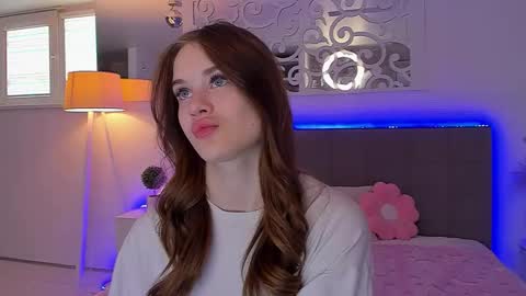 LuisaClover online show from May 5, 2026, 12:24 pm